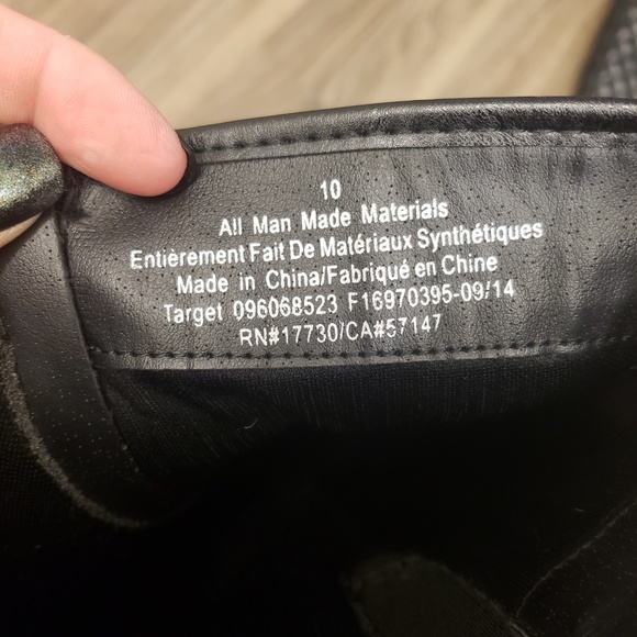 Black Women's Boots - Picture 4 of 4